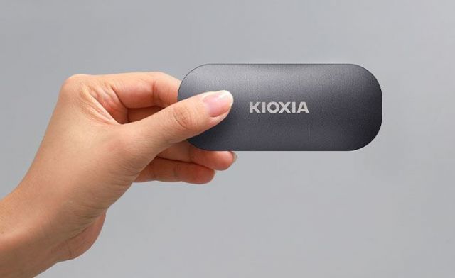 Kioxia SSD Disk 2TB Exceria PlusTaşınabilir 1050/1000MB/s